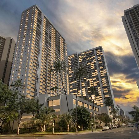 Sea View Condos At The Waikiki Banyan - Free Parking! 호놀룰루 외부 사진