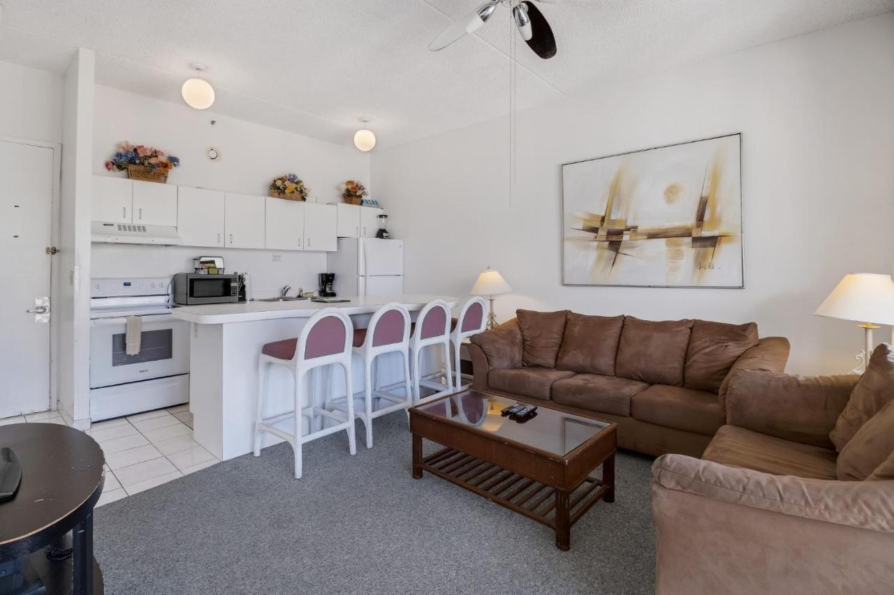 Sea View Condos At The Waikiki Banyan - Free Parking! 호놀룰루 외부 사진