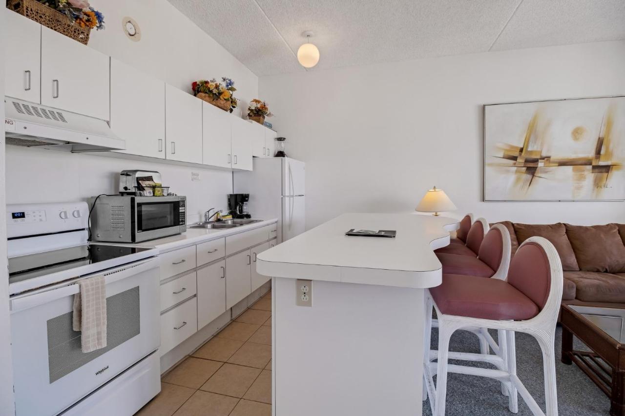 Sea View Condos At The Waikiki Banyan - Free Parking! 호놀룰루 외부 사진