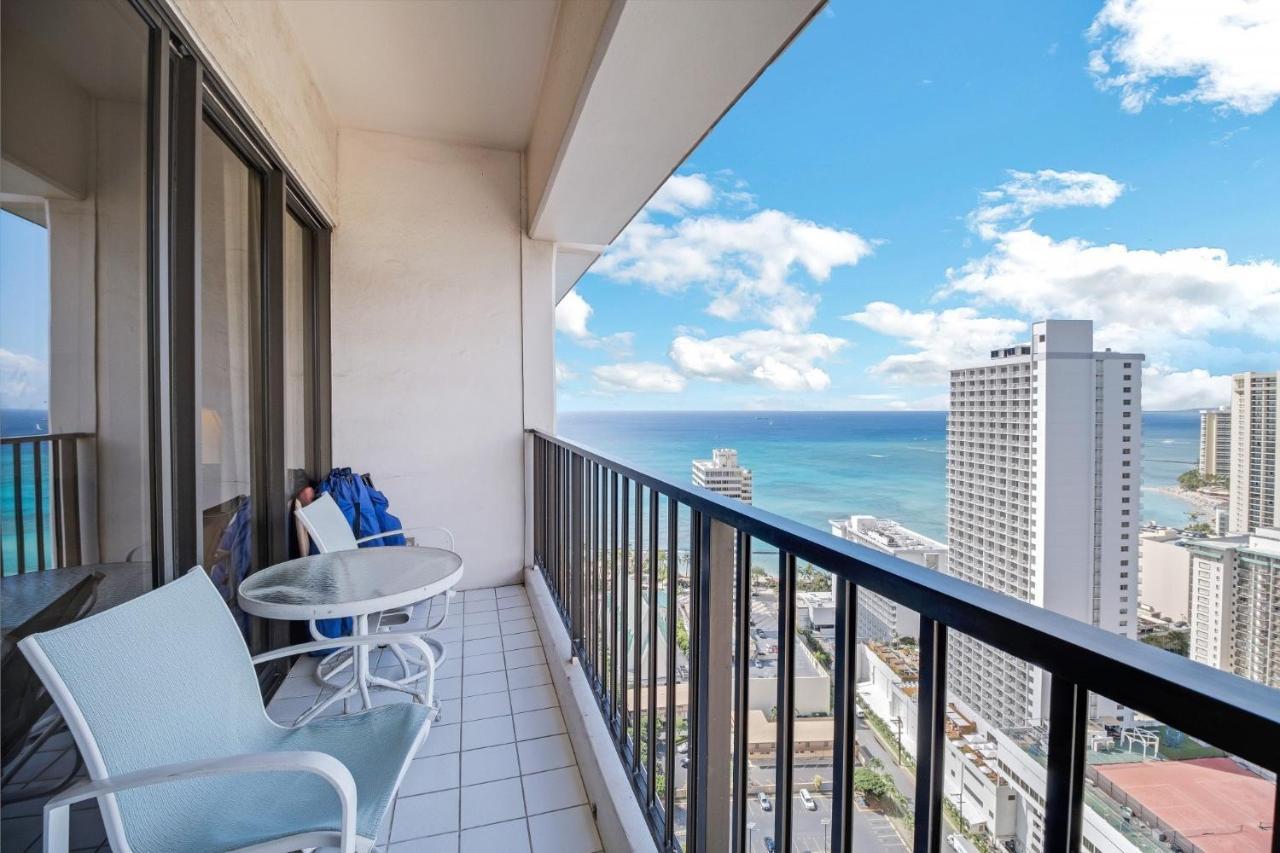 Sea View Condos At The Waikiki Banyan - Free Parking! 호놀룰루 외부 사진