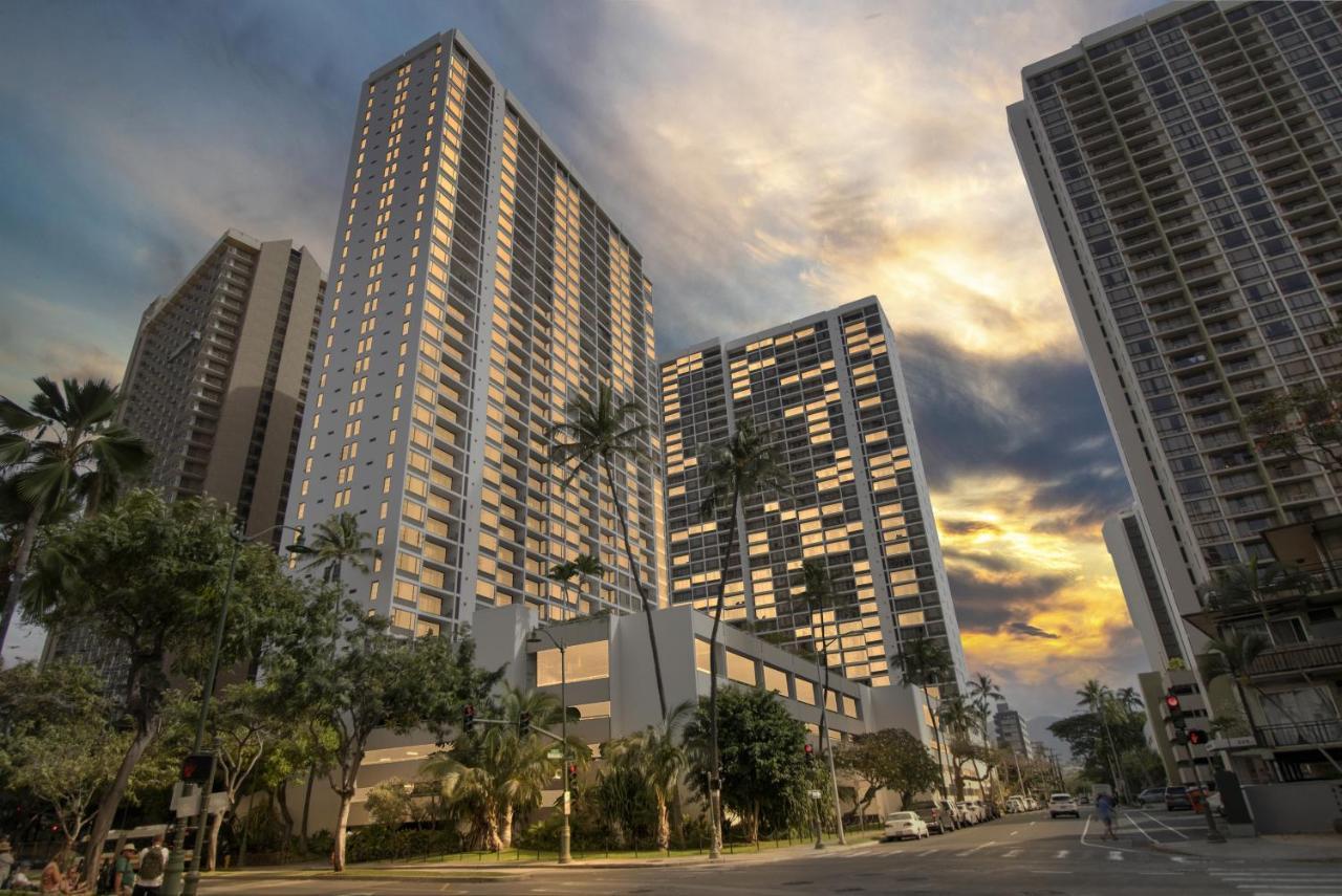 Sea View Condos At The Waikiki Banyan - Free Parking! 호놀룰루 외부 사진