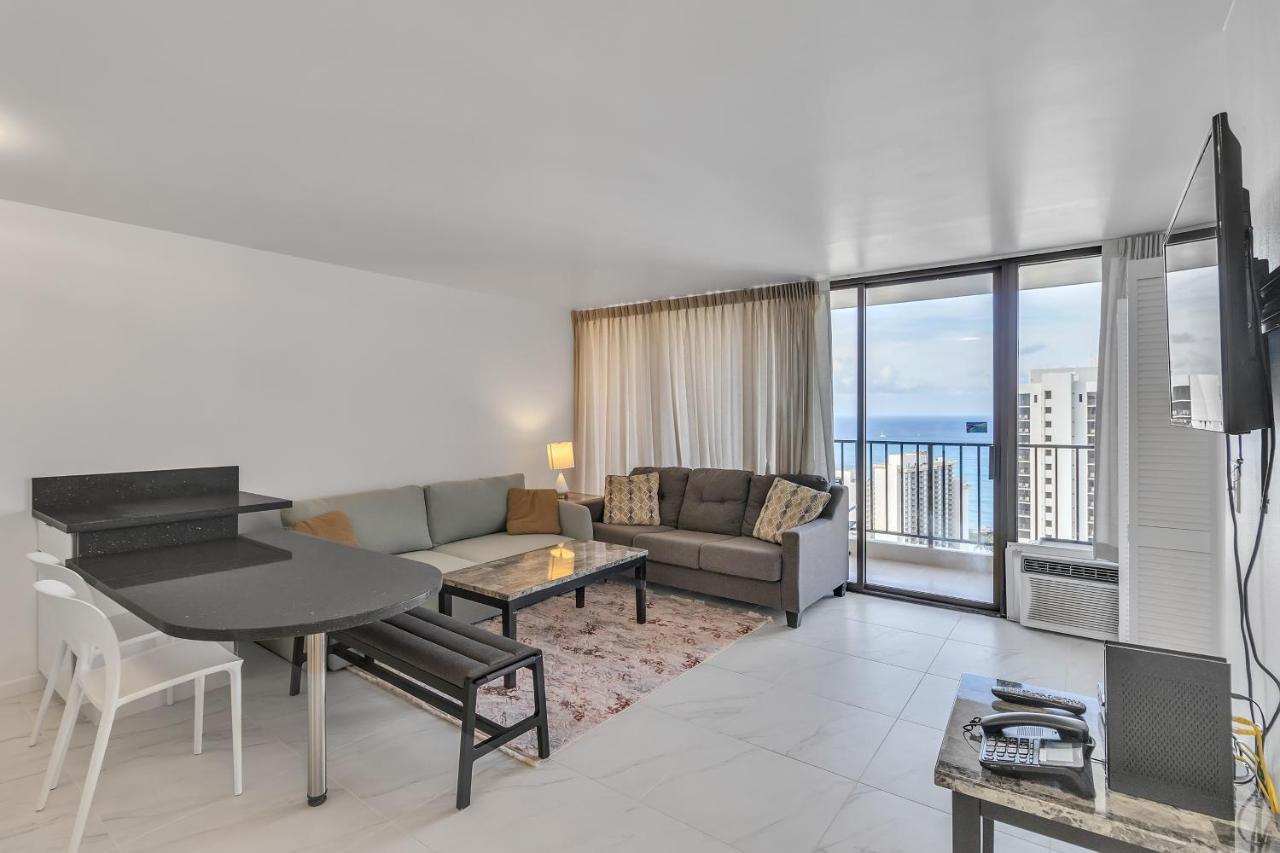 Sea View Condos At The Waikiki Banyan - Free Parking! 호놀룰루 외부 사진