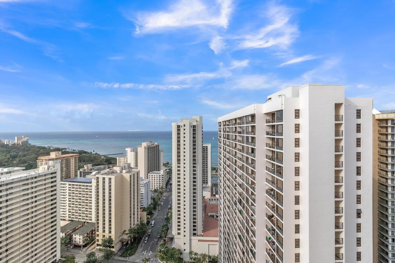Sea View Condos At The Waikiki Banyan - Free Parking! 호놀룰루 외부 사진